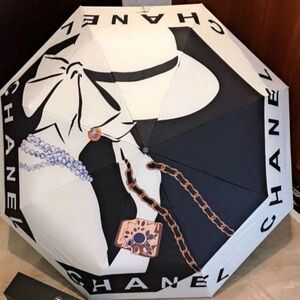New CC Umbrella Camellia Black and White New In Box VIP/GWP